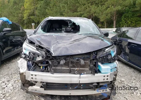 2021 Toyota Sienna Xse z USA, uszkodzony, nr VIN 5TDXSKFC3MS012992